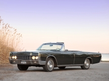 Lincoln Continental convertible 1967 01
